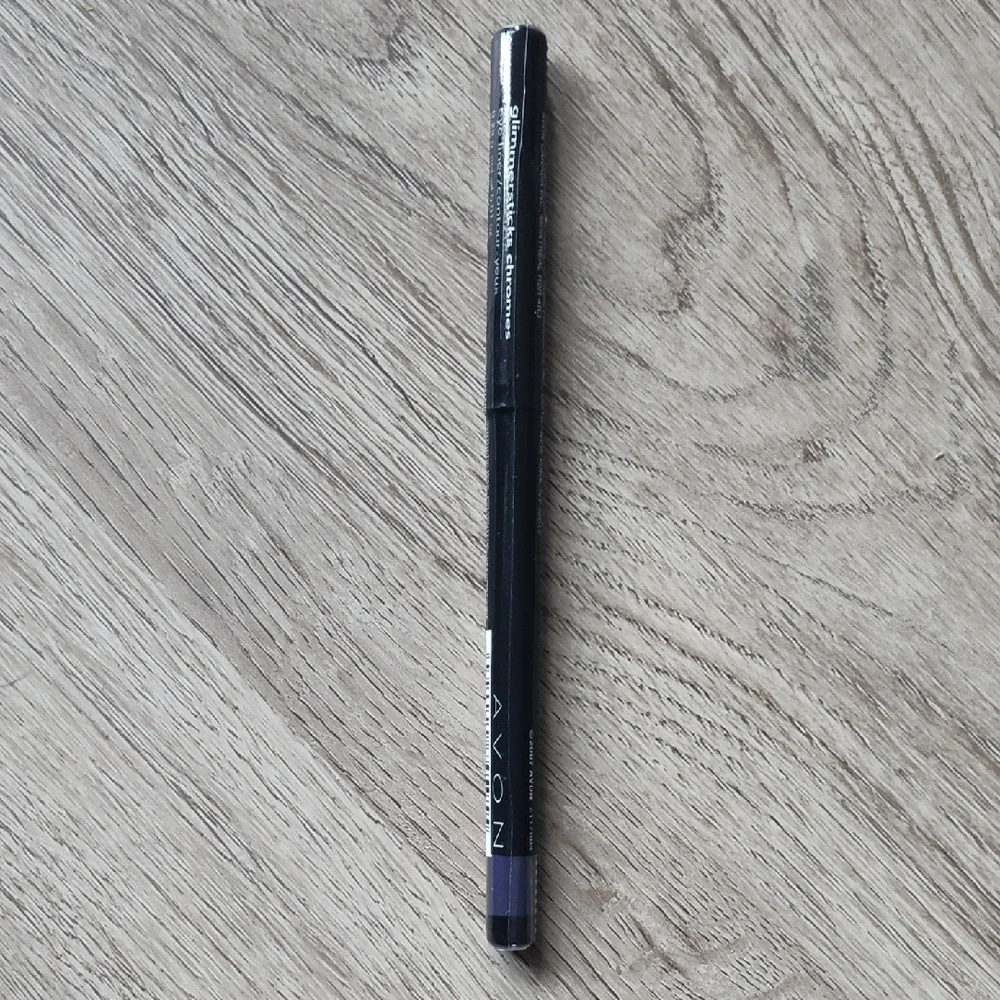 4/ $12🌀🆕Avon Glimmersticks Deep Purple Eyeliner Nwt - Picture 1 of 3